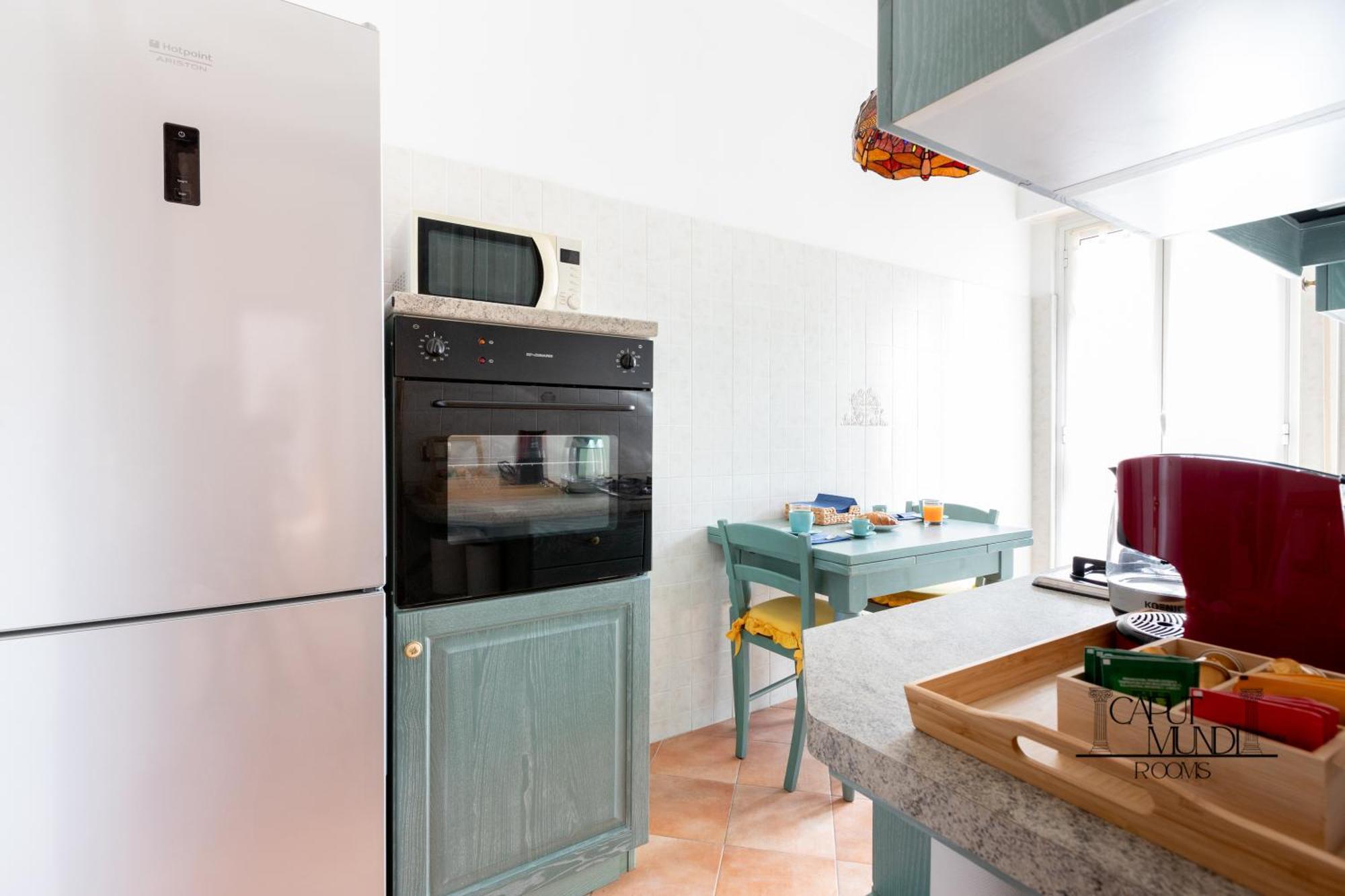 Caput Mundi Rooms - 100Mt To Metro A, Terrace, A-C, 15 Min To Center Rome Bagian luar foto